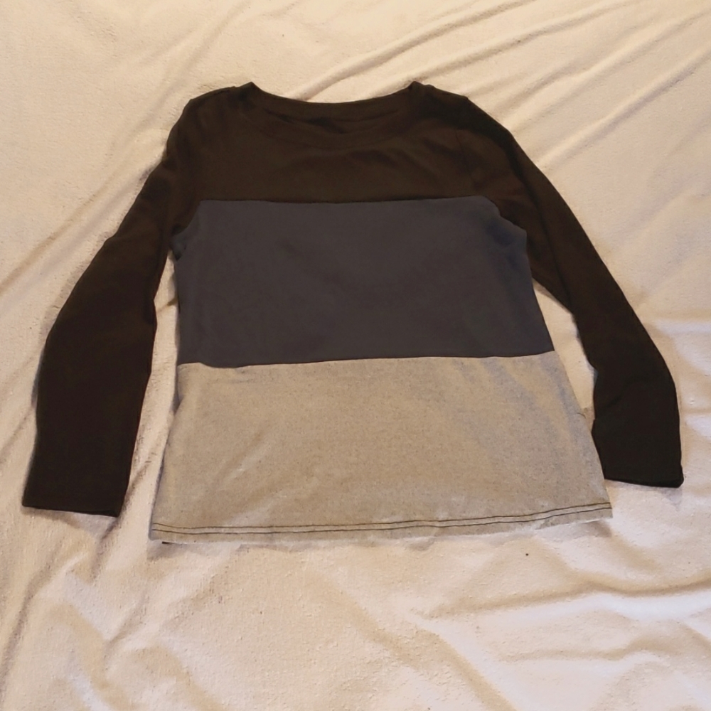 Color blocked shirt